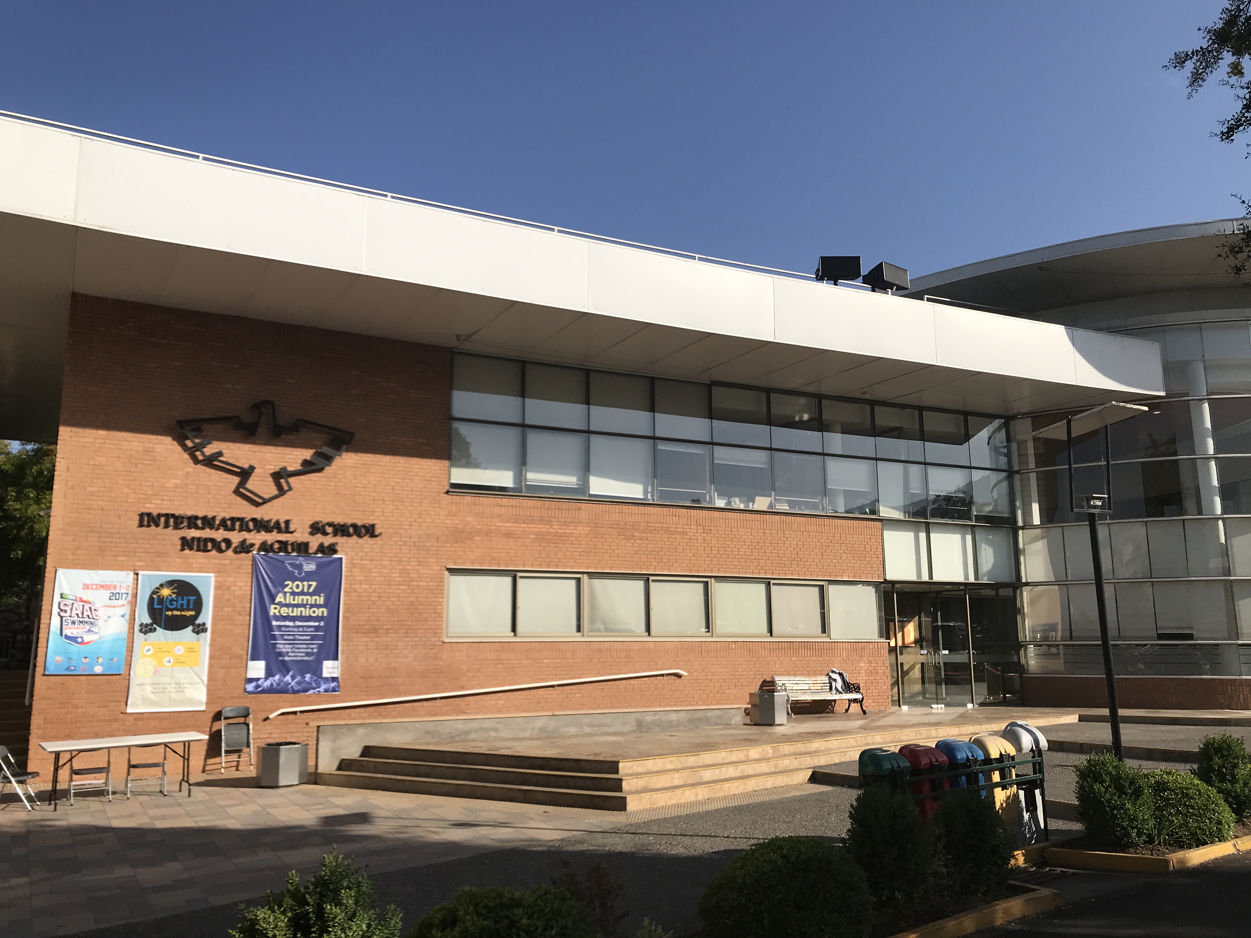 Nido de Aguilas International School