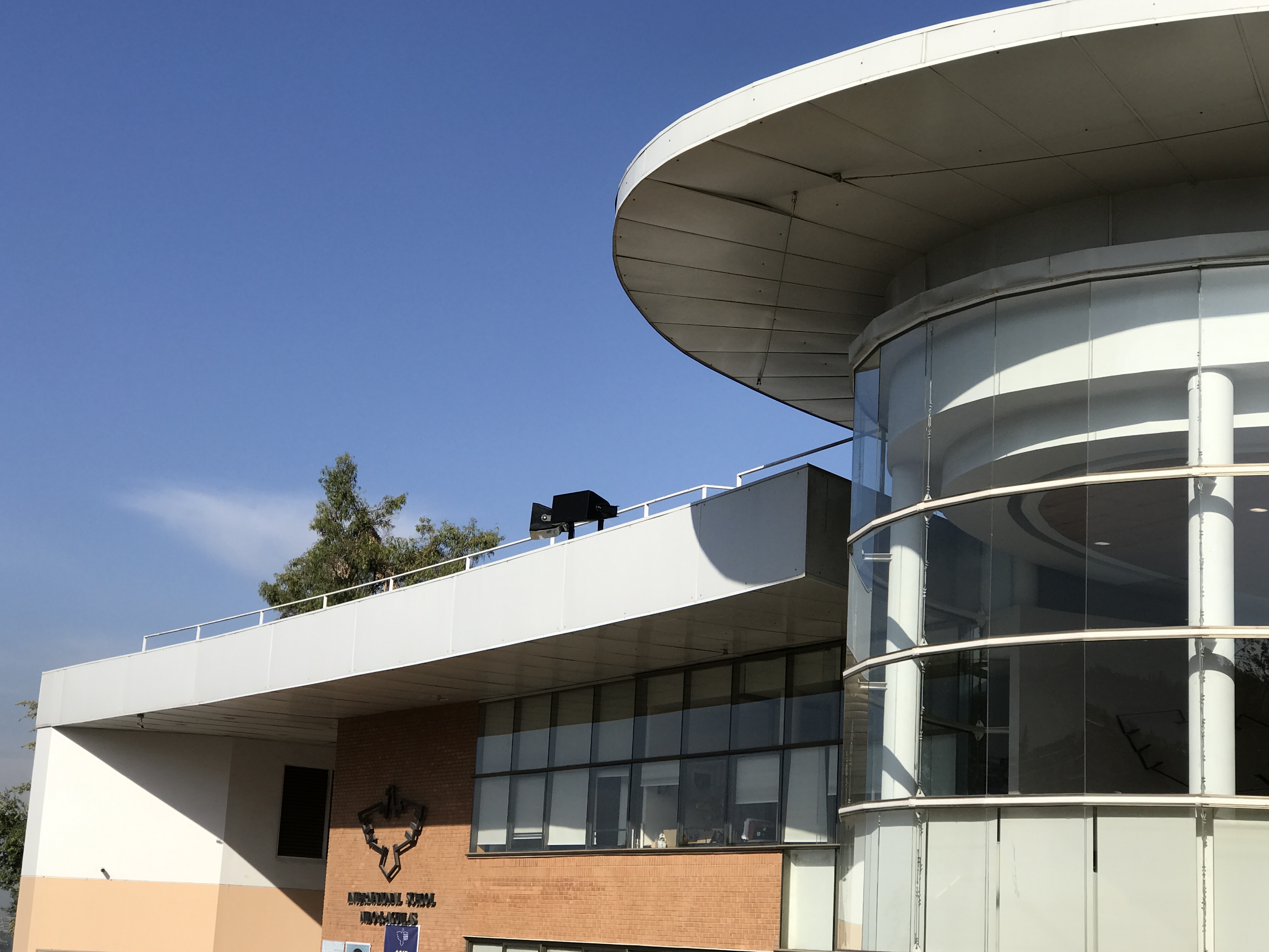 Nido de Aguilas International School
