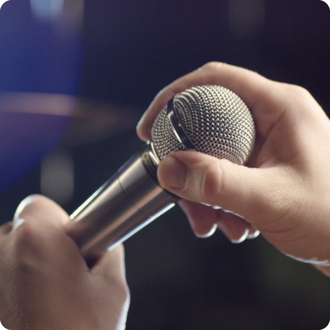Handheld microphone image