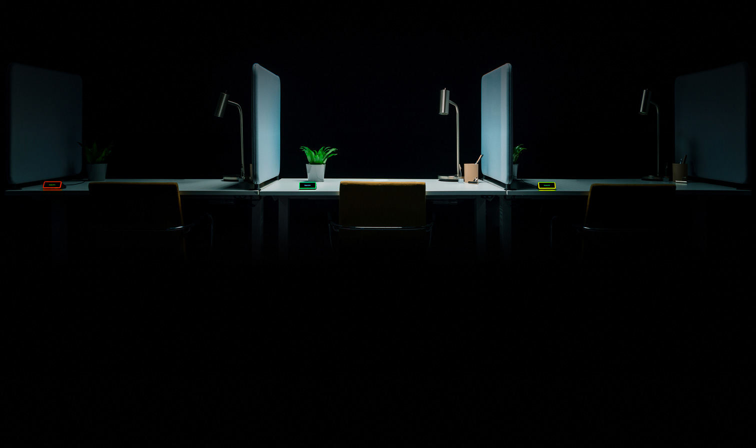 Evoko Kleeo | Smart Desk Booking Device by Biamp