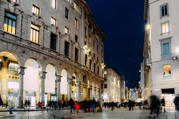 Outdoor Galleria - Retail