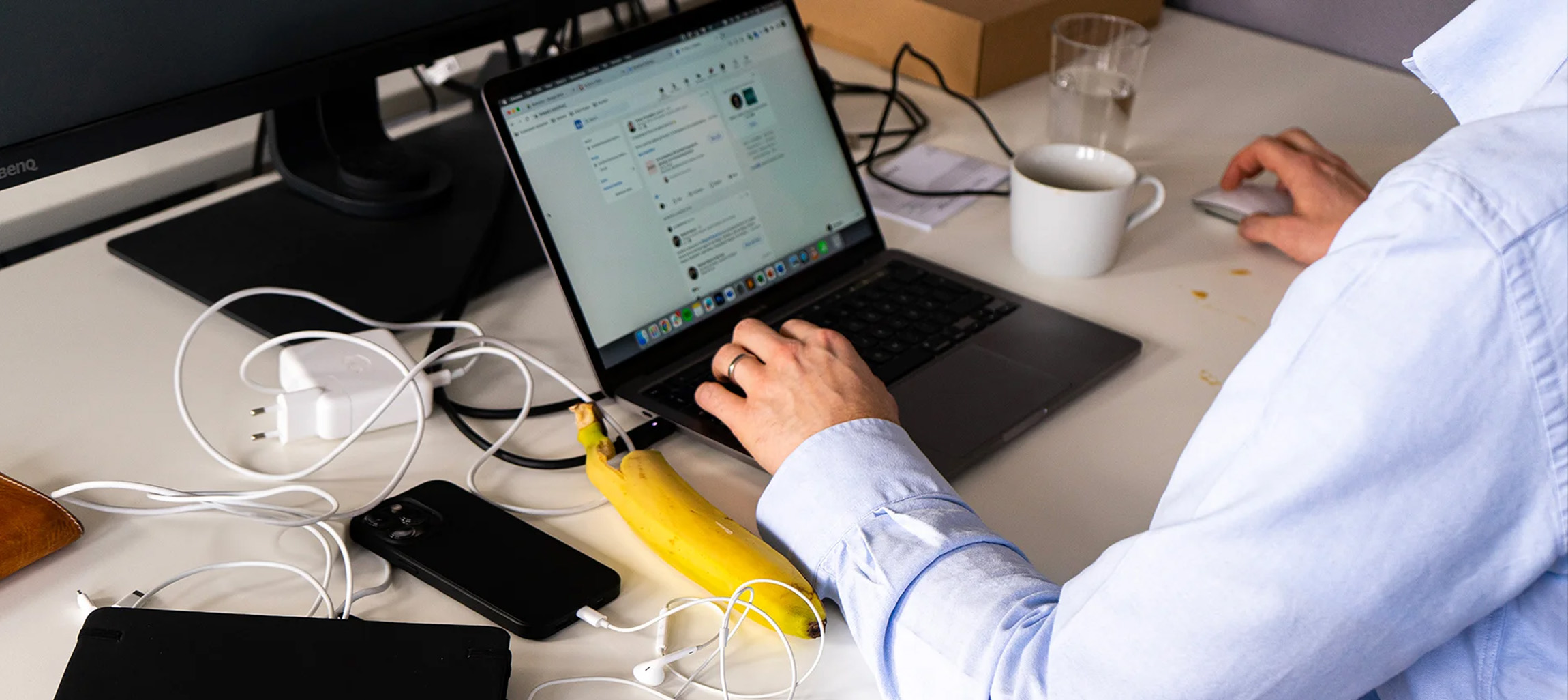 Why a clean desk policy matters